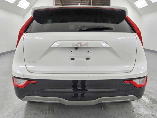 2024 KIA NIRO Wind