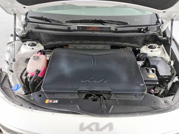 2024 KIA NIRO Wind