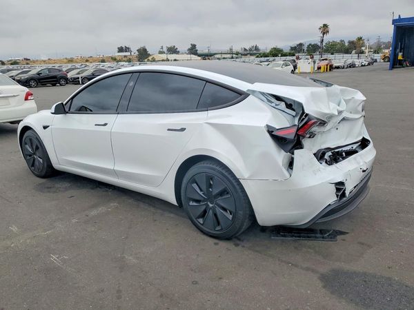 2025 TESLA MODEL 3