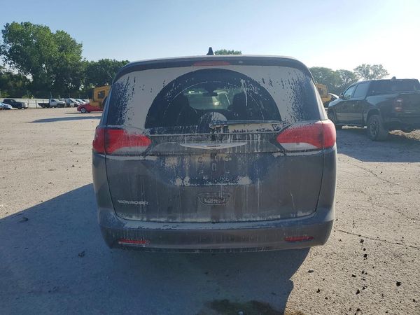 2022 CHRYSLER VOYAGER