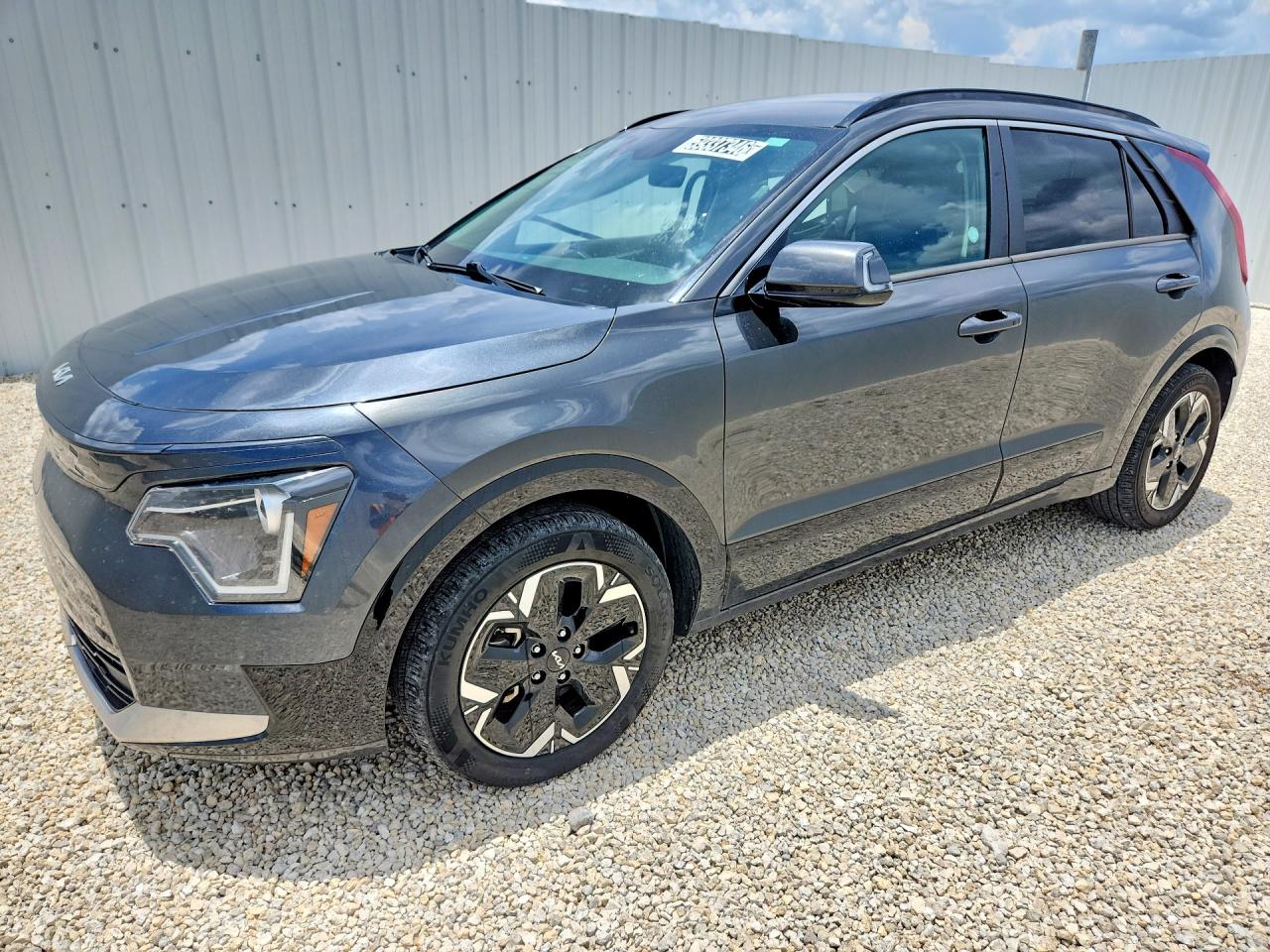 2024 KIA NIRO Wind — Front 3/4