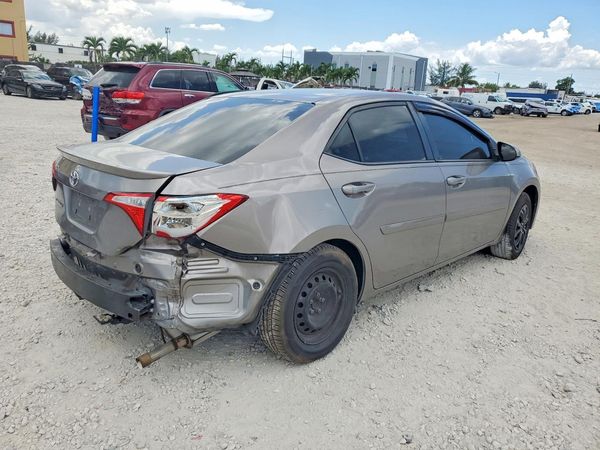 2015 TOYOTA COROLLA