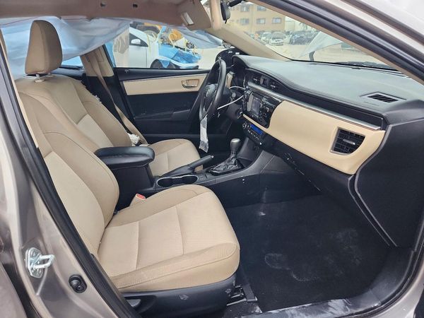 2015 TOYOTA COROLLA