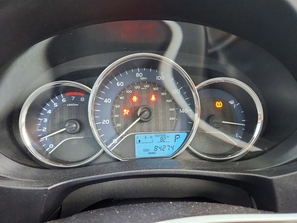 2015 TOYOTA COROLLA