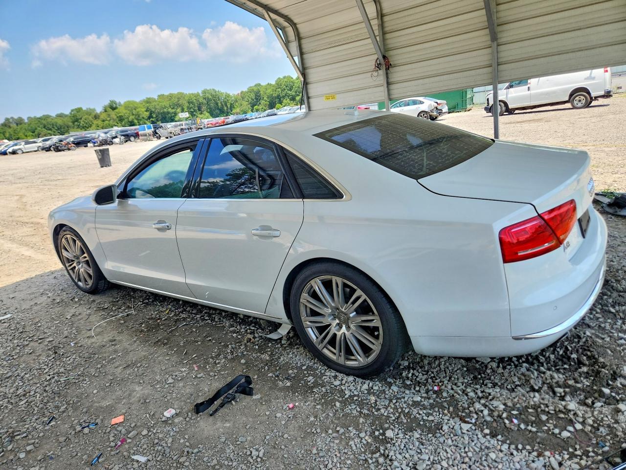 2013 AUDI A8