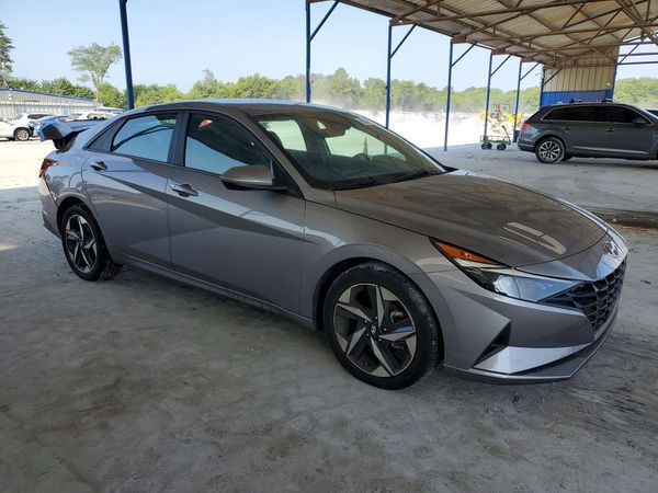 2023 HYUNDAI ELANTRA