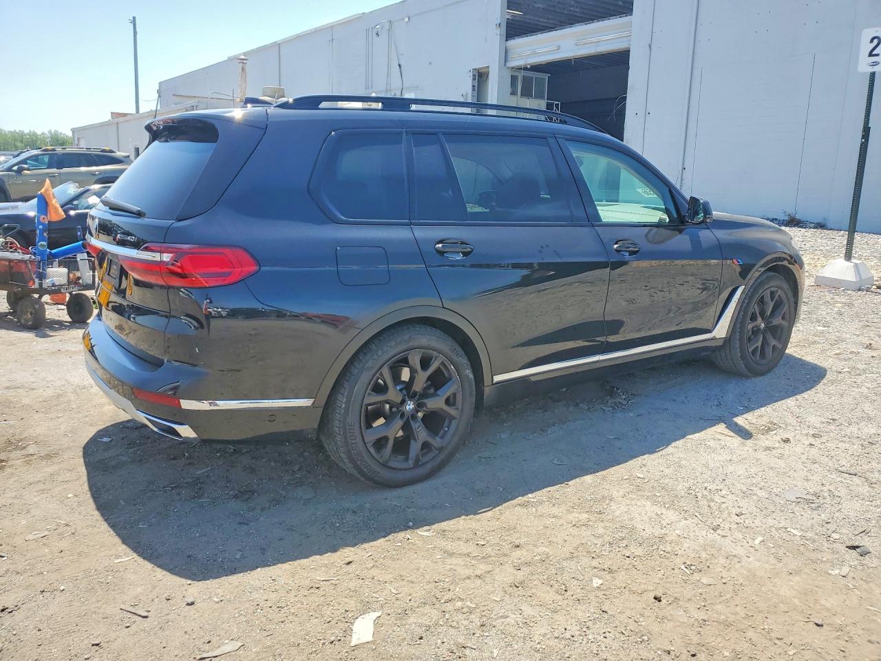 2021 BMW X7 xDrive40i