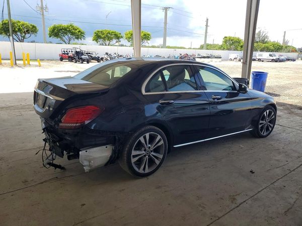 2019 MERCEDES-BENZ C C300