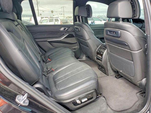 2020 BMW X7 xDrive40i