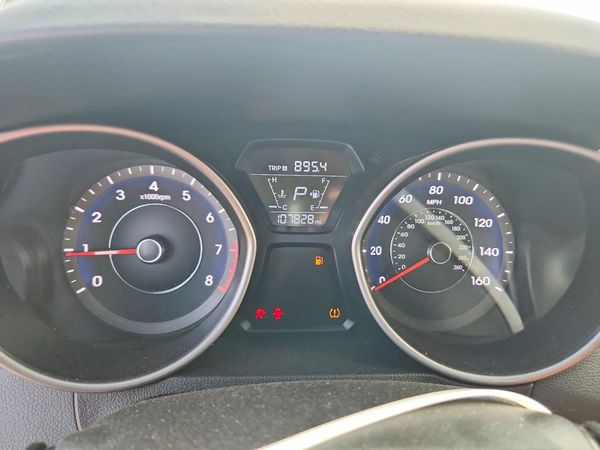 2016 HYUNDAI ELANTRA