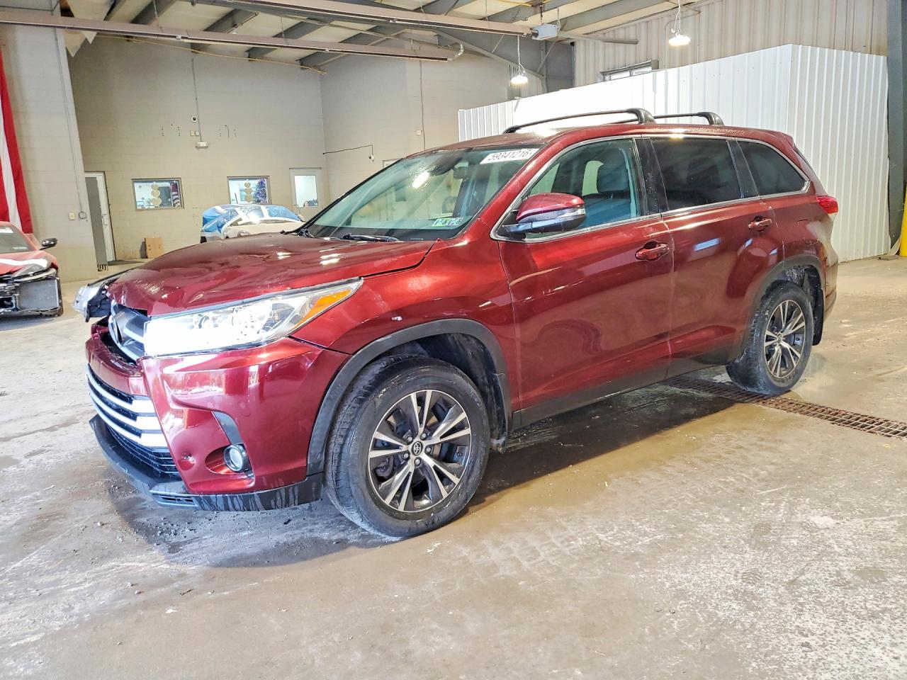2019 TOYOTA HIGHLANDER LE/LE Plus