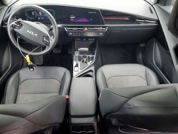 2024 KIA NIRO EX