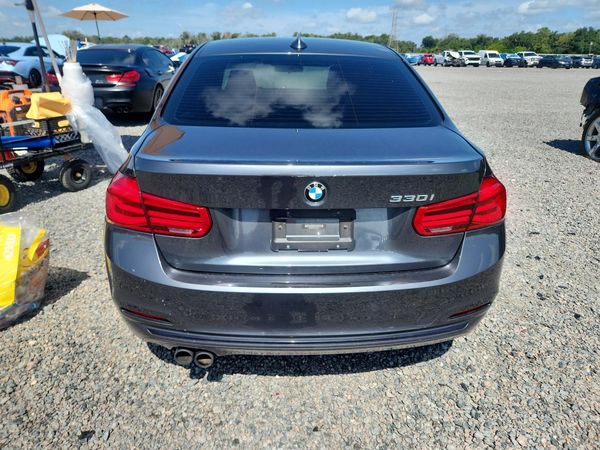 2018 BMW 330