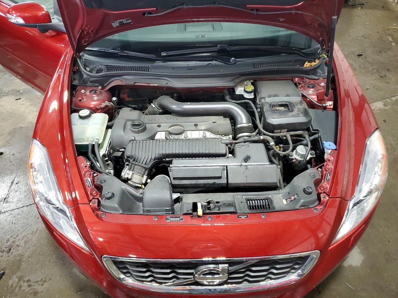 2013 VOLVO C70