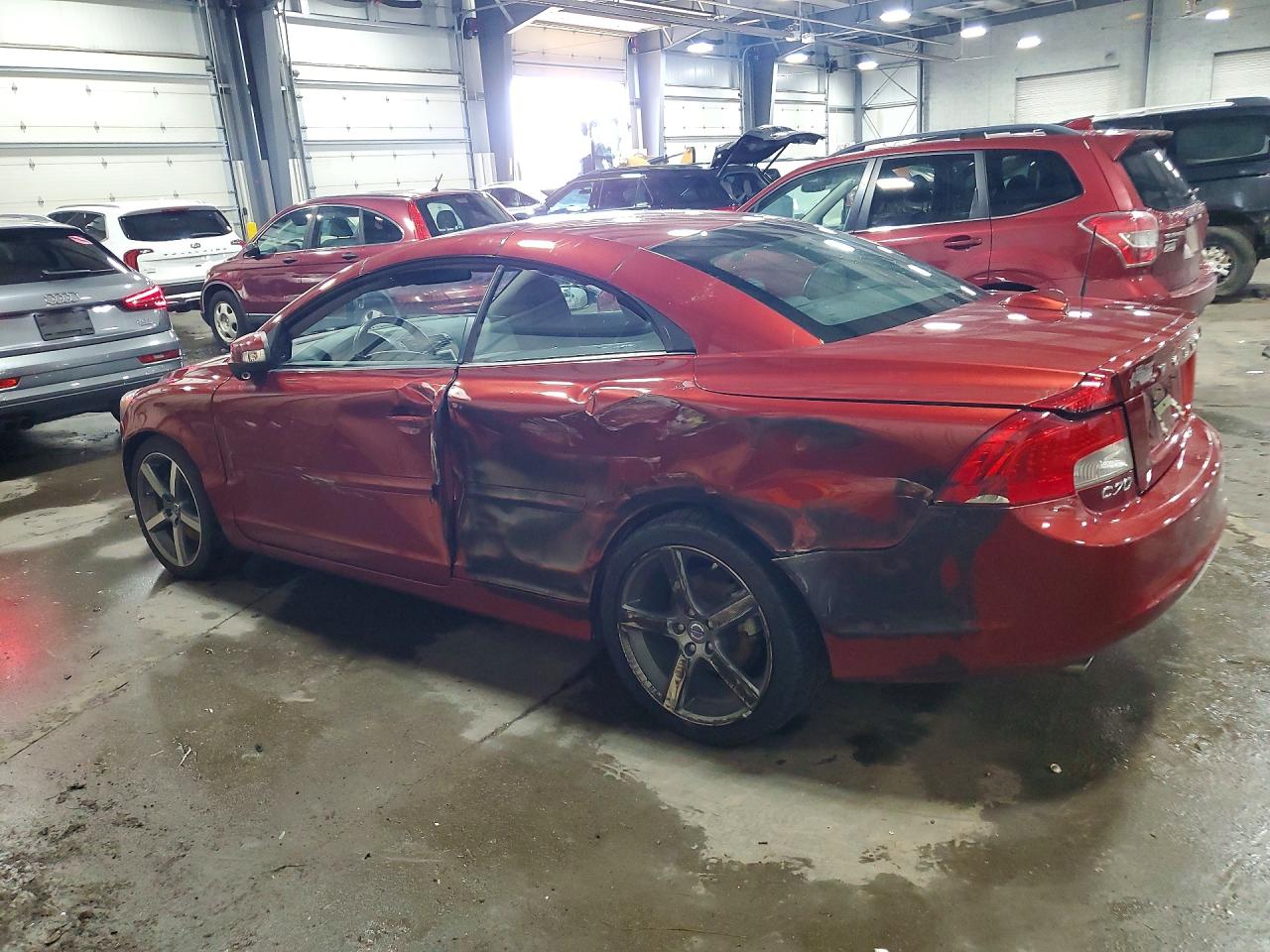 2013 VOLVO C70