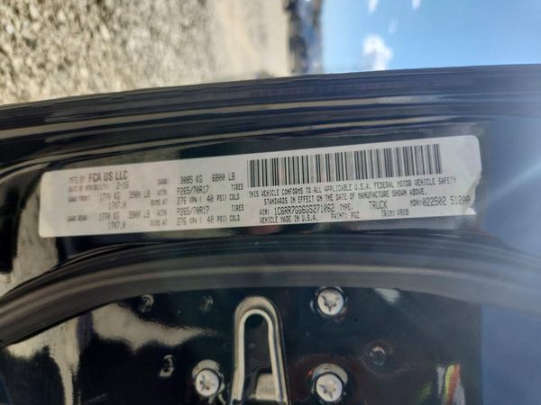 2016 RAM 1500 SLT