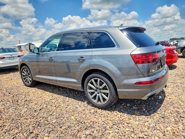 2017 AUDI Q7 quattro Prestige