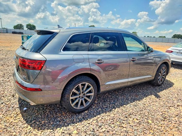 2017 AUDI Q7 quattro Prestige