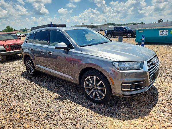 2017 AUDI Q7 quattro Prestige
