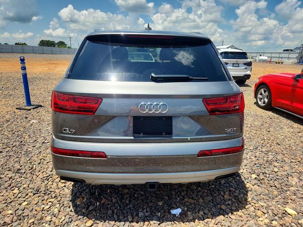 2017 AUDI Q7 quattro Prestige