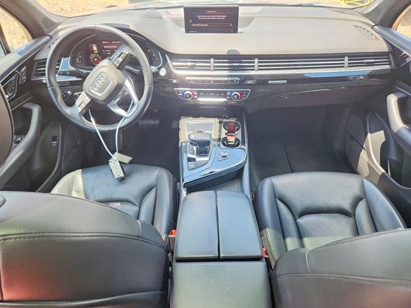 2017 AUDI Q7 quattro Prestige