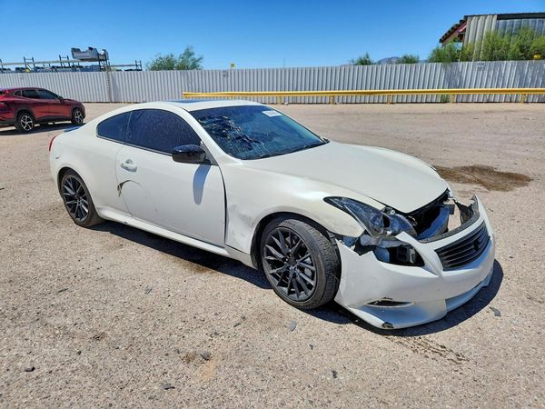 2015 INFINITI Q60 COUPE
