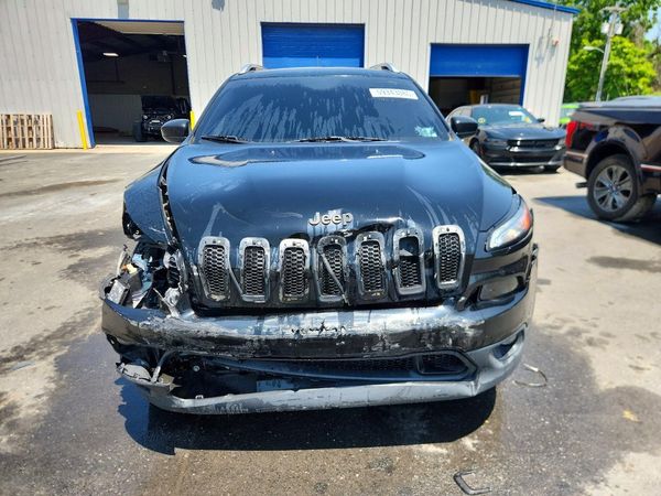 2018 JEEP CHEROKEE LATITUDE PLUS 4X4
