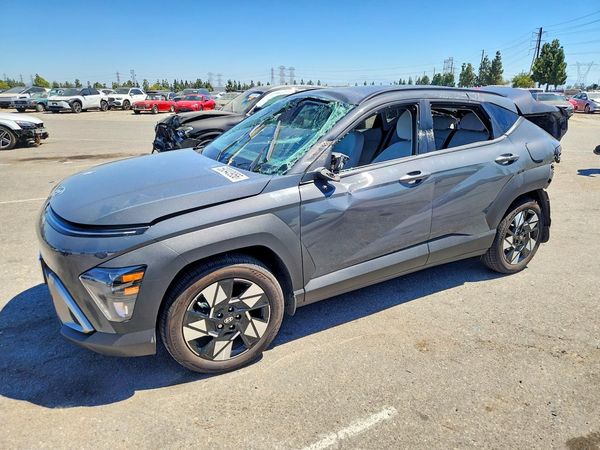 2024 HYUNDAI KONA SE