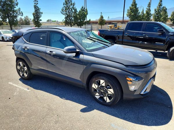 2024 HYUNDAI KONA SE