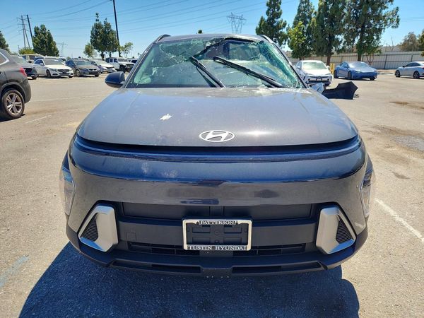 2024 HYUNDAI KONA SE