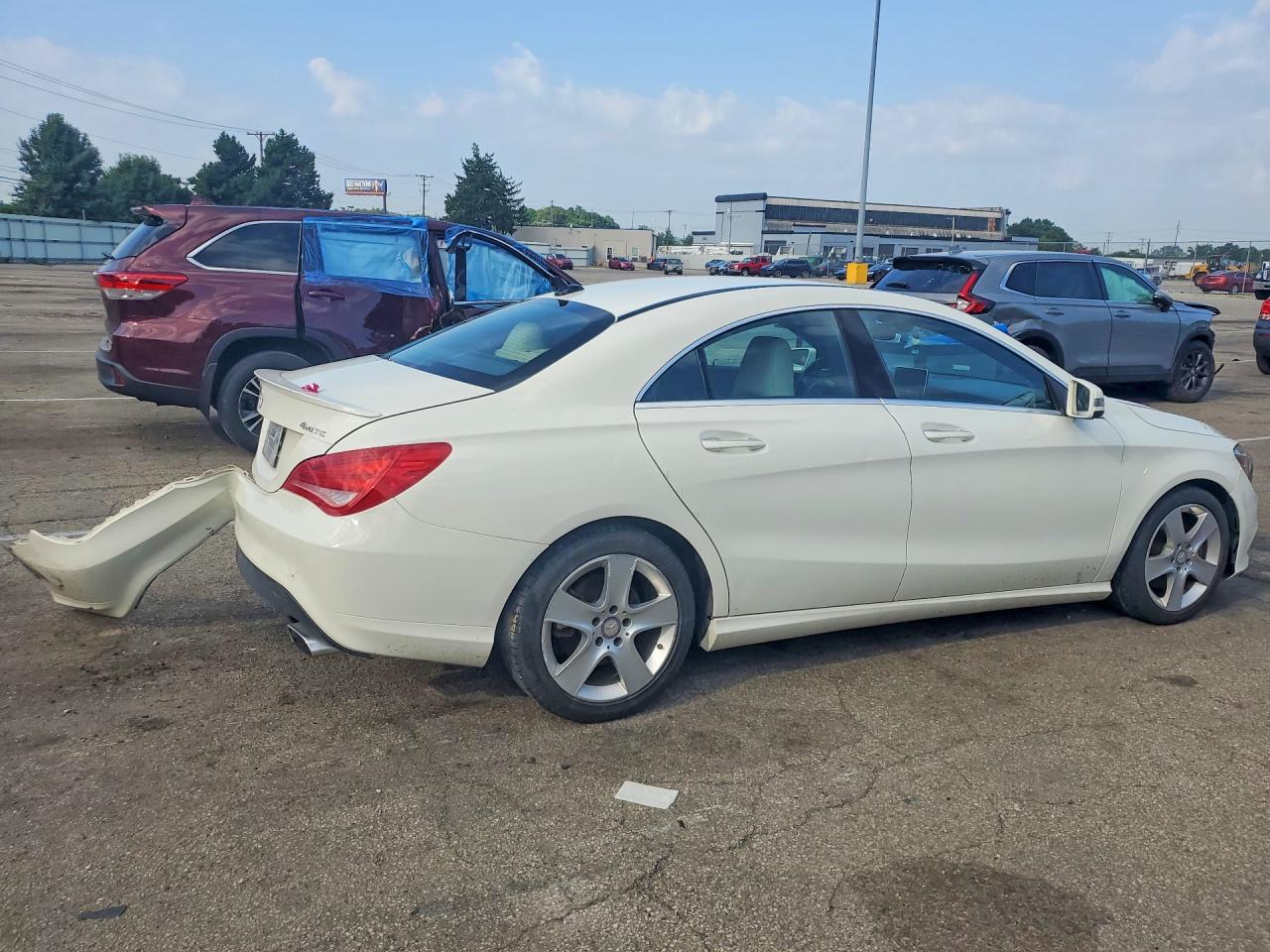 2015 MERCEDES-BENZ CLA CLA250 4 MATIC