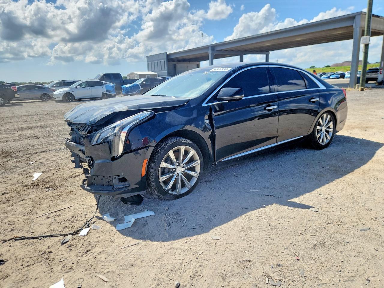 2019 CADILLAC XTS Livery — Front 3/4