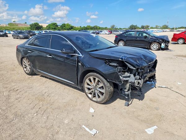 2019 CADILLAC XTS Livery — Passenger 3/4