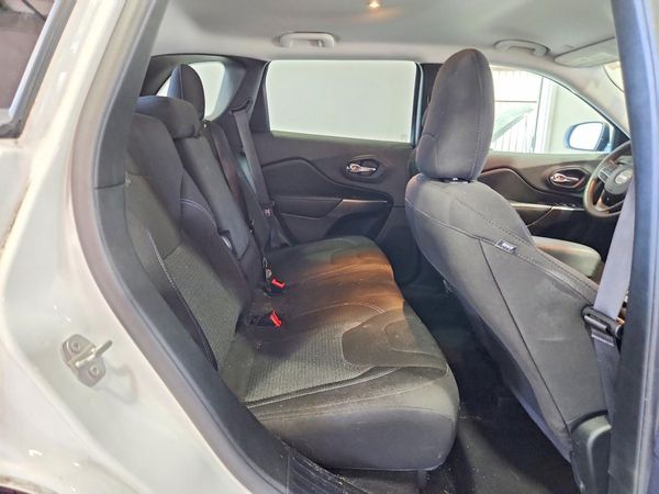 2020 JEEP CHEROKEE LATITUDE 4X4