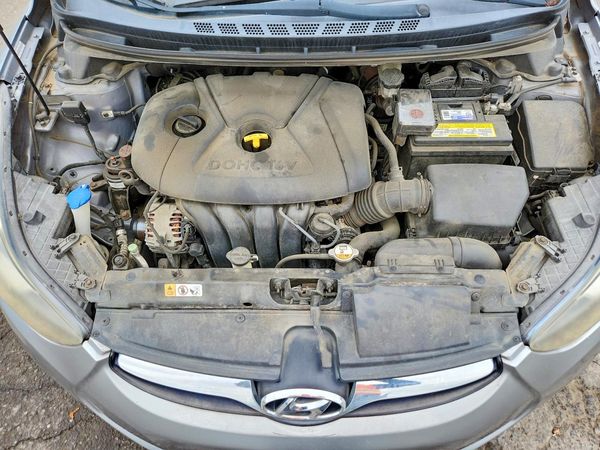 2013 HYUNDAI ELANTRA