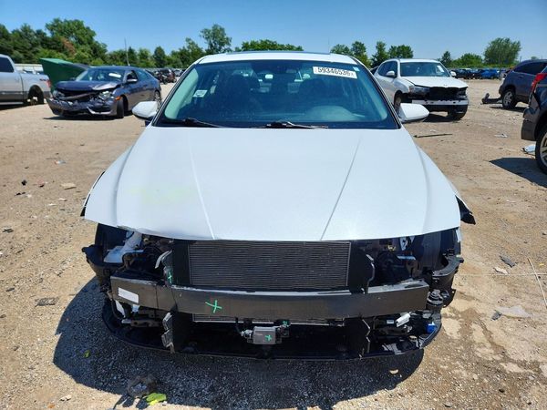 2021 HYUNDAI ELANTRA SEL w/ Premium Pkg