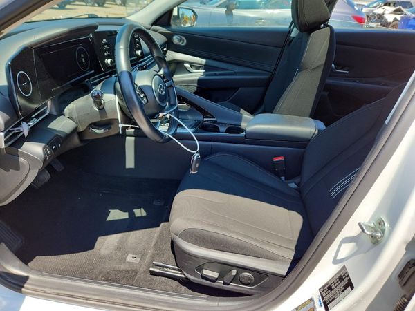 2021 HYUNDAI ELANTRA SEL w/ Premium Pkg