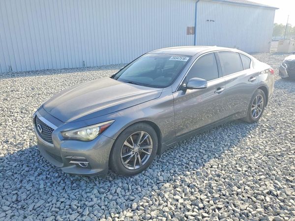 2017 INFINITI Q50