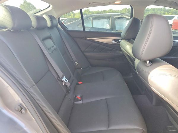 2017 INFINITI Q50