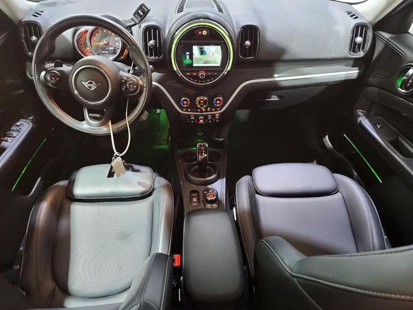 2020 MINI COOPER