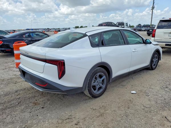 2026 KIA K4 LX, LXS