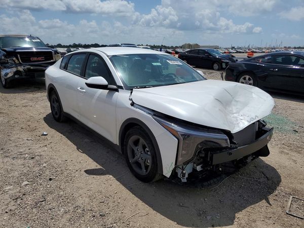 2026 KIA K4 LX, LXS