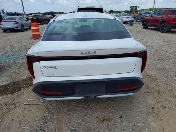2026 KIA K4 LX, LXS