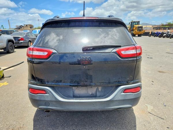 2018 JEEP CHEROKEE LATITUDE FWD