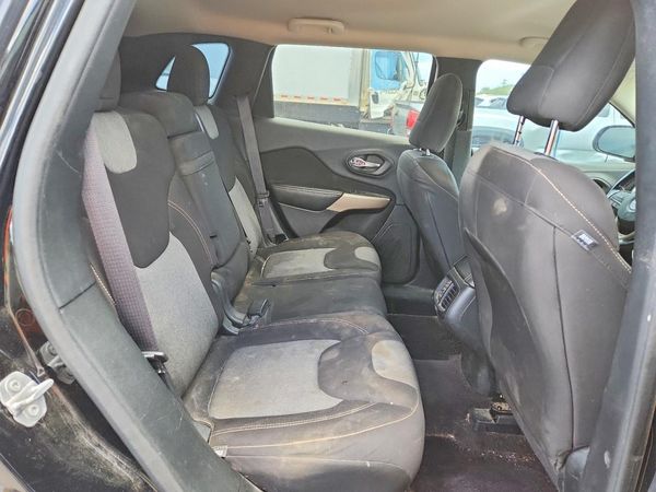 2018 JEEP CHEROKEE LATITUDE FWD