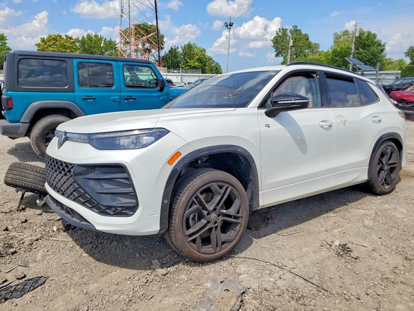2025 VOLKSWAGEN TIGUAN 4 Motion SE R-Line Black — Front 3/4