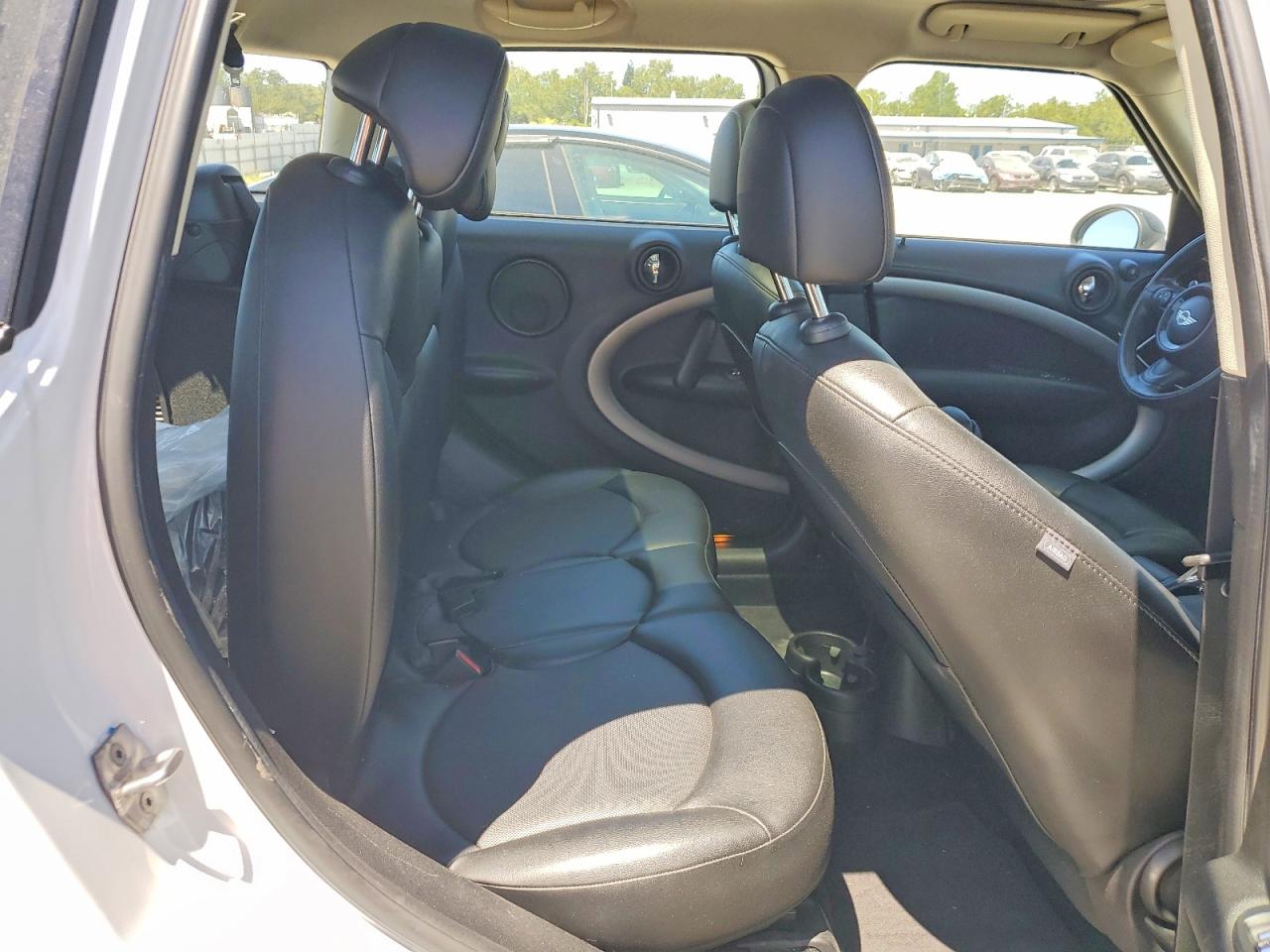 2016 MINI COOPER