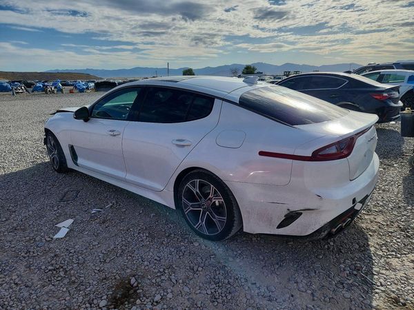 2021 KIA STINGER Base