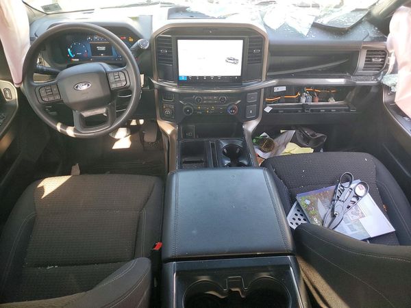 2025 FORD F150 STX