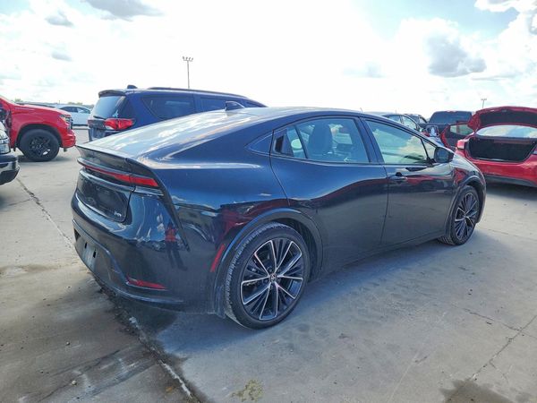2025 TOYOTA PRIUS